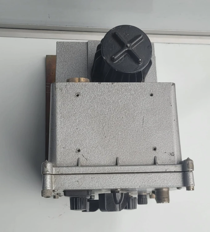 EL-42 Wzmacniacz lampowy UM-3 – radiostacje R-105 R-108 R-109, HF2.jpeg