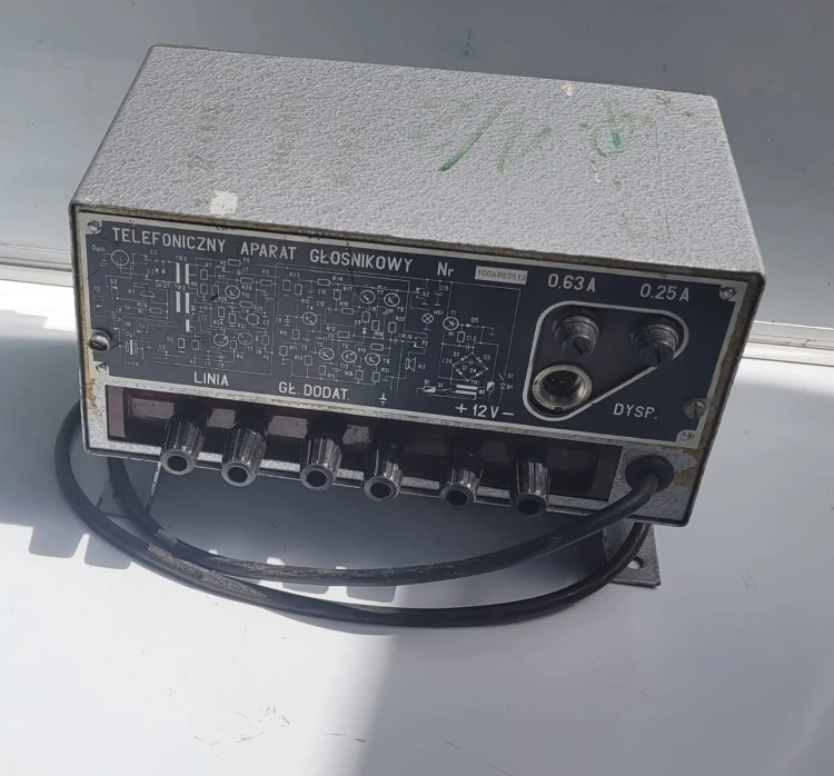 R-21 Telefon TAG-1-MR – wojskowy aparat łączności przewodowej2.jpeg