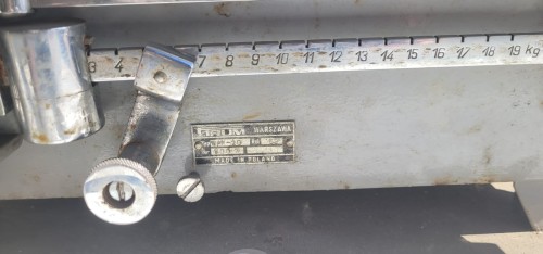 INN-92 Waga mechaniczna typu bezmian – wojskowa  vintage2.jpeg