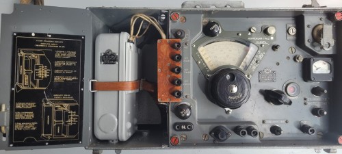 R-22 Radziecki odbiornik wojskowy R-311 „Omega” – lampowy.jpeg
