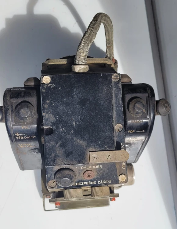 TL-23 Półautomatyczny celownik żyroskopowy ASP-3NM – lotniczy 5.jpeg