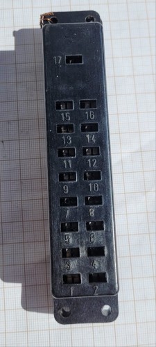 CR-22 Gniazdo 17-pin do końcówki mocy R-140 – złącze wojskowe techniczne 3.jpeg