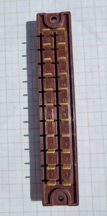 CR-23 Wtyk 22-pin do skrzynki antenowej USD – R-140.jpeg