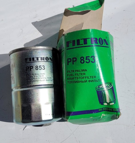 CZ-21 Filtr oleju (przykręcany) – silnik Diesel.jpeg