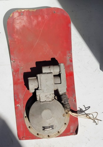 TL-28 Lampa szperacz z śmigłowca Mil Mi-2 – sterowana elektrycznie2.jpeg
