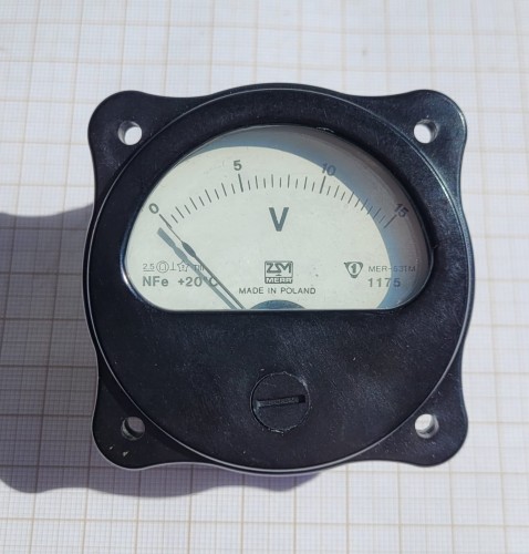 EL-47 Woltomierz Mera MER-63TM – 15V DC, panelowy, do prostowników.jpeg