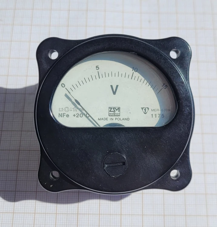 EL-47 Woltomierz Mera MER-63TM – 15V DC, panelowy, do prostowników.jpeg