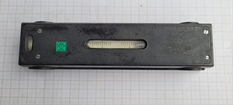 CZ-28 Poziomica maszynowa VIS MPSf 0,05 mm m 200 mm – precyzyjna, PRL2.jpeg