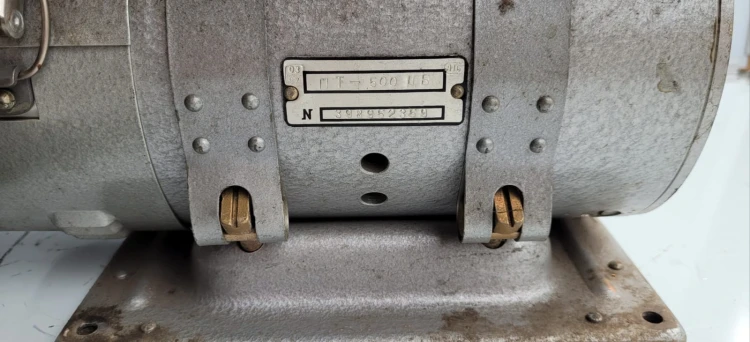 TL-29 Przetwornica  konwerter prądu PT-500 – prądnica, sprzęt techniczny2.jpeg