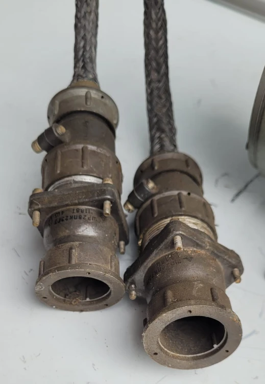 TL-29 Przetwornica  konwerter prądu PT-500 – prądnica, sprzęt techniczny3.jpeg
