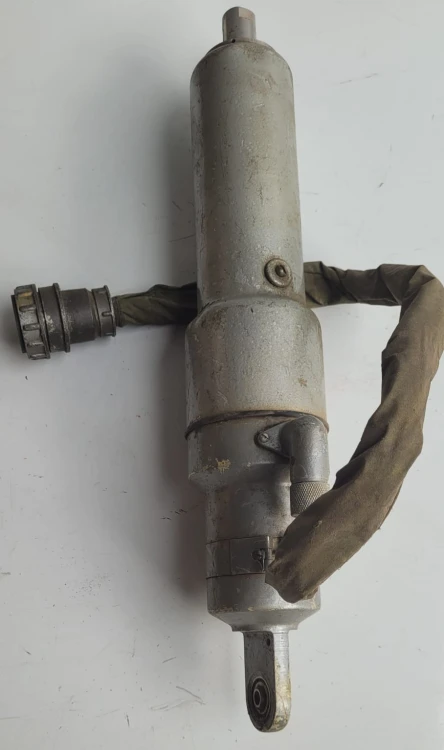 TL-32 Lotniczy siłownik elektryczny – element awioniki mechaniki pokładowej4.jpeg