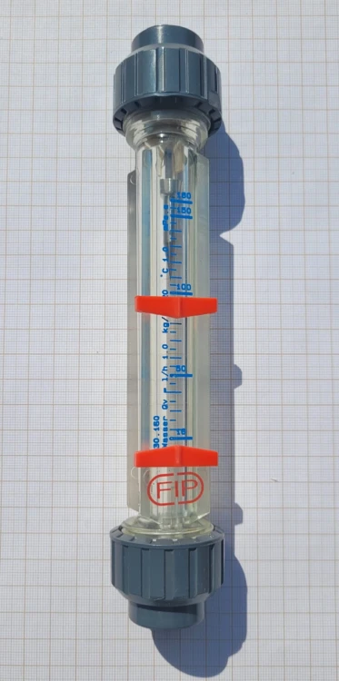 INN-155 Rotametr przepływowy FIP d20 16-160lh – przepływomierz PVC do cieczy i gazów.jpeg