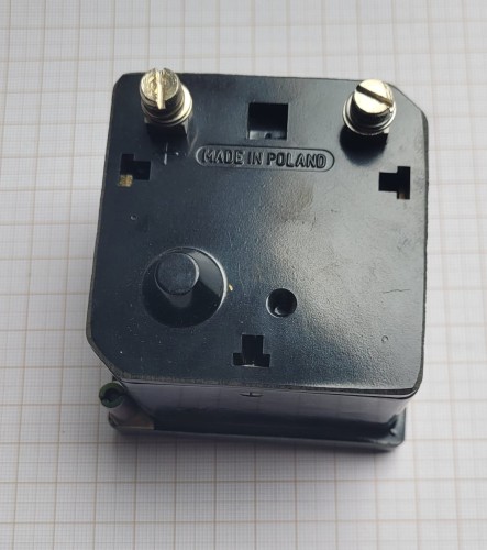 EL-52 Woltomierz Mera Lumel E17 250V AC – analogowy, tablicowy2.jpeg