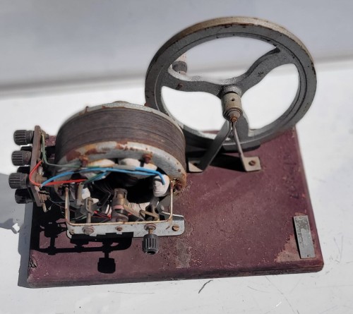 INN-165 Model prądnicy  silnika elektrycznego – pomoc dydaktyczna PRL.jpeg
