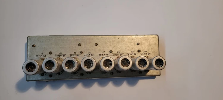 L-183 Listwa z lampami elektronowymi 6S19P – moduł lampowy ZSRR2.jpeg