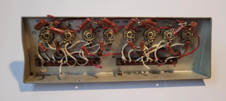 L-183 Listwa z lampami elektronowymi 6S19P – moduł lampowy ZSRR3.jpeg