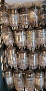 L-185 Mix lamp elektronowych – około 280 sztuk, retro  kolekcjonerskie3.jpeg