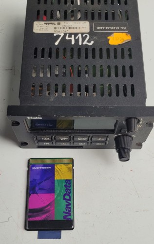 TL-34 Lotniczy odbiornik GPS Trimble 2101 Io Plus – awionika IFR2.jpeg