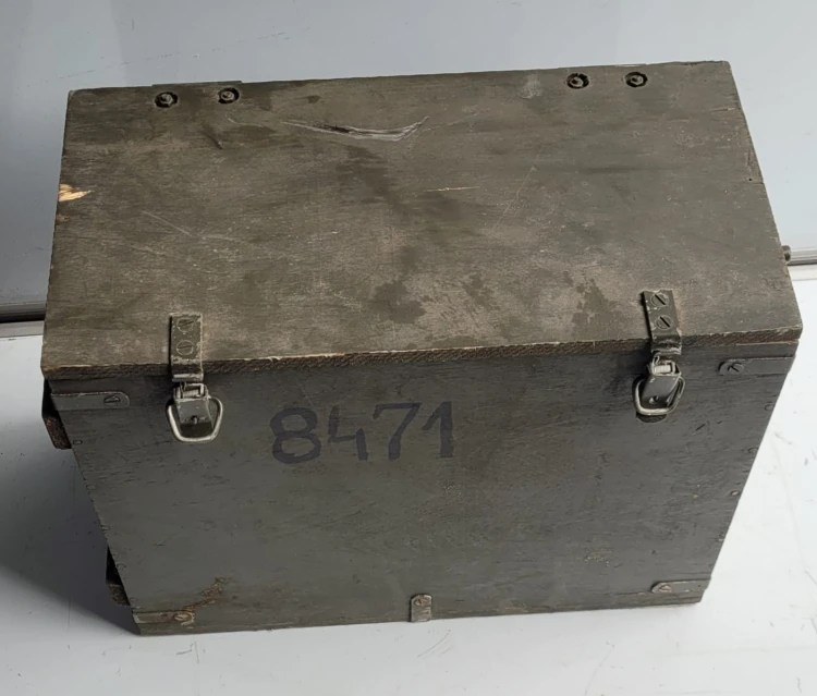 S-13Skrzynia wojskowa drewniana 37 x 20 x 30cm.jpeg