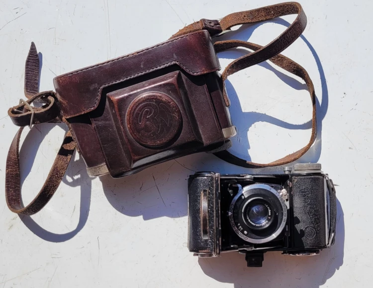 INN-187 Balda Jubilette 1938 – Carl Zeiss Tessar + etui .jpeg