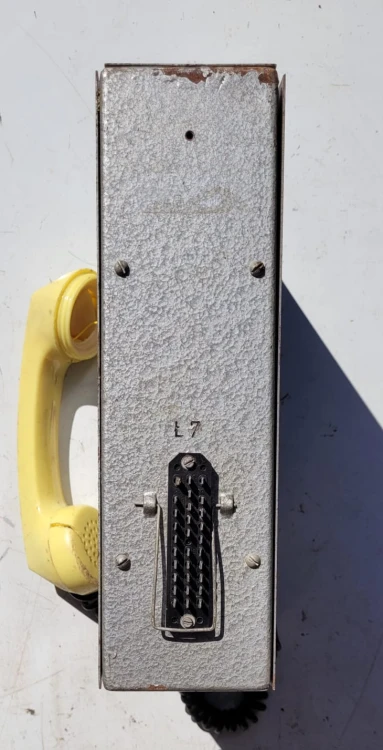 INN-202 Telefon PRL z tarczą – PKP  retro aparat telefoniczny3.jpeg
