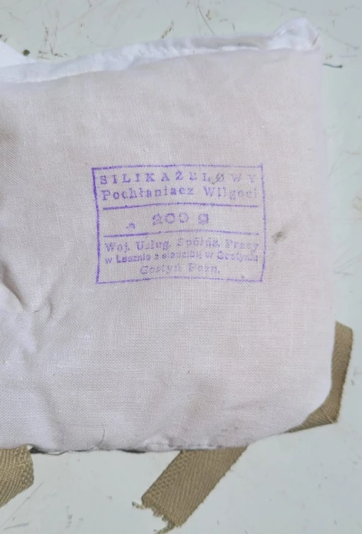 INN-206 Wojskowy pochłaniacz wilgoci z silikażelem – 18 × 200 g3.jpeg