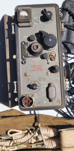 R-37 Radiostacja R-105M – komplet, wojskowa, kolekcjonerska2.jpeg