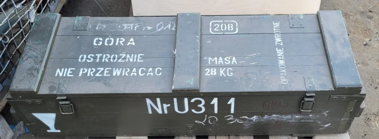S-16 Solidna skrzynia wojskowa drewniana 108×32×29 cm.jpeg