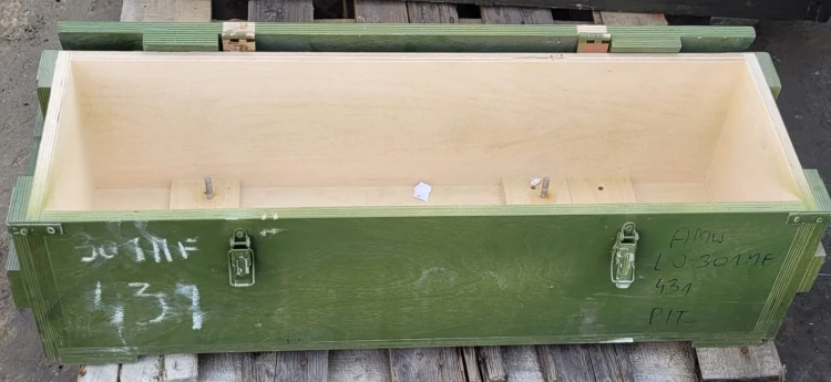 S-17  Skrzynia wojskowa drewniana 84 x 26 x 26 cm2.jpeg
