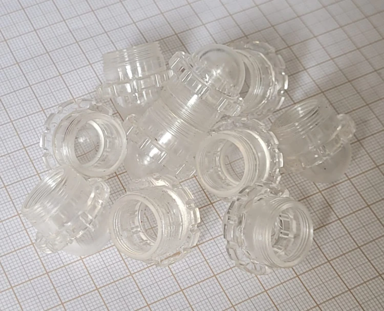 EL-74 Przezroczysty kapturek do oprawy żarówki 12 mm.jpeg