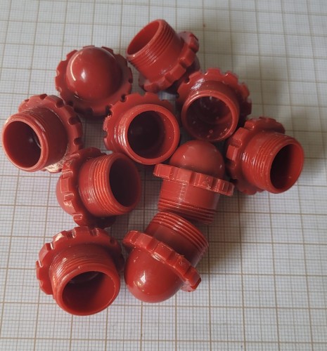 EL-75 10szt czerwony pełny kapturek do oprawy żarówki 12 mm.jpeg