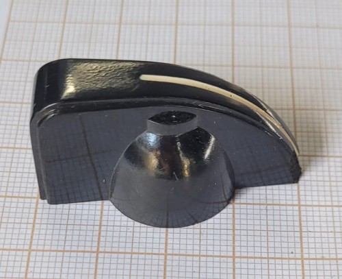 EL-84 10szt Pokrętło gałka na potencjometr oś 5mm.jpeg