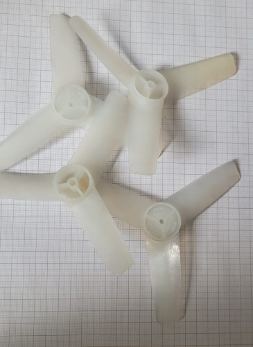 EL-93 Śmigło Z51 na ośkę 5 mm – 4 sztuki.jpeg