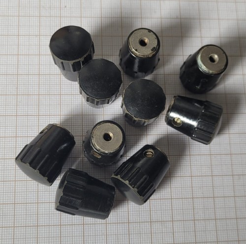EL-100 10szt Pokrętło gałka oś 3mm.jpeg