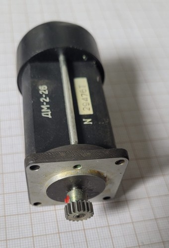 EL-104 Silnik prądu stałego DM-2-26 .jpeg