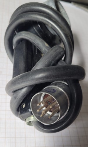 CR-38 Mikrofon słuchawka MM211 8-pin – radiostacja R-140 3.jpeg