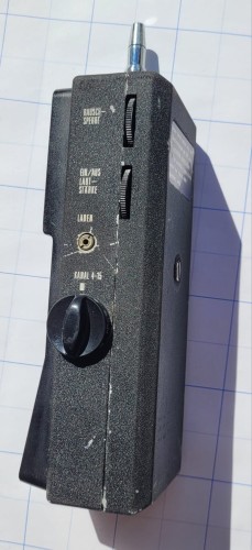 R-41 Radiotelefon CB Universum 12 kanałów 2W – Quelle vintage2.jpeg