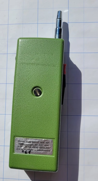 R-45 Radiotelefon CB DNT HF12 2W – vintage 1975c.jpeg