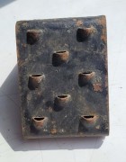 CZ-66 Klin pod koło 27×17×17 cm – ciężki, przemysłowy2.jpg