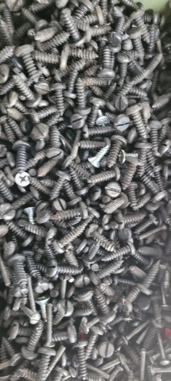 Sr-5 Wkręty mix gównie 5x19 mm.jpeg