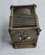 CR-46 Kondensator powietrzny regulowany 14 pF – wojskowy RF.jpeg