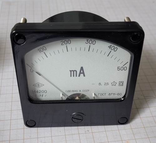 EL-117 Miliamperomierz M4200 – analogowy 0–500 mA DC (ZSRR, 1971).jpeg