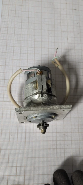 EL-119 Silnik prądu stałego DPM ДПМ-35N1-04 c.jpeg
