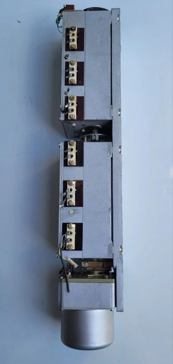 EL-121 Zmienne kondensatory powietrzne z napędem elektrycznym4.jpeg