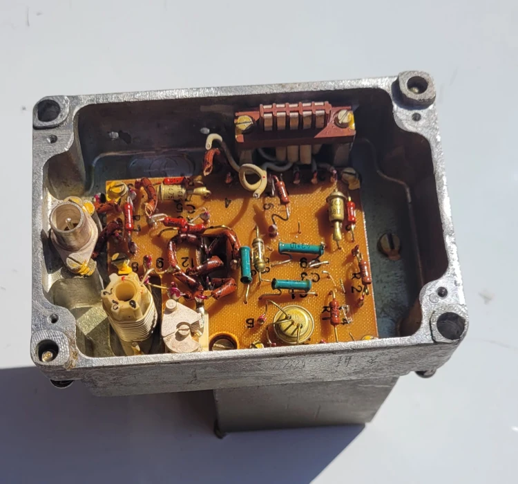 CR-51 Radziecki moduł odbiorczy RF – kondensator zmienny, cewki, części MAŁY4.jpeg