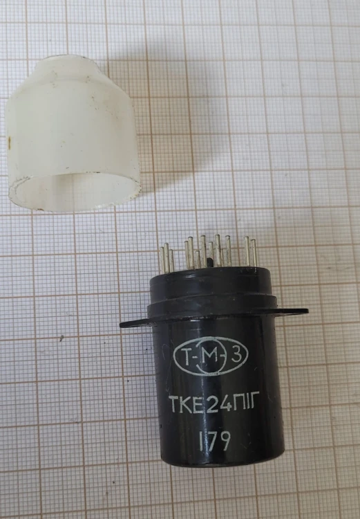 TL-76 Przekaźnik lotniczy TKE24P1G (ТКЕ24П1Г) – 27V DC, radziecki, NOS.jpeg