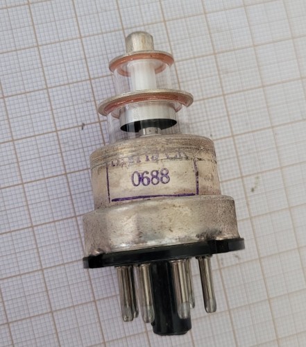 L-195 Lampa elektronowa 6S5D (6С5Д) – radziecka trioda UHF2.jpeg