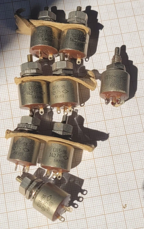 EL-131 Potencjometry СП3-9A (SP3-9A) 6,8 kΩ 0,5 W .jpeg