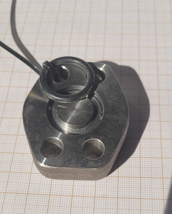 CZ-76 Kołnierz zaślepiający SAE BA0056462 – zaślepka hydrauliczna.jpeg