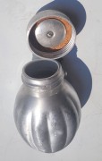 D-30 Manierka wojskowa Wojska Polskiego – Olkusz 1962, aluminiowa2.jpeg
